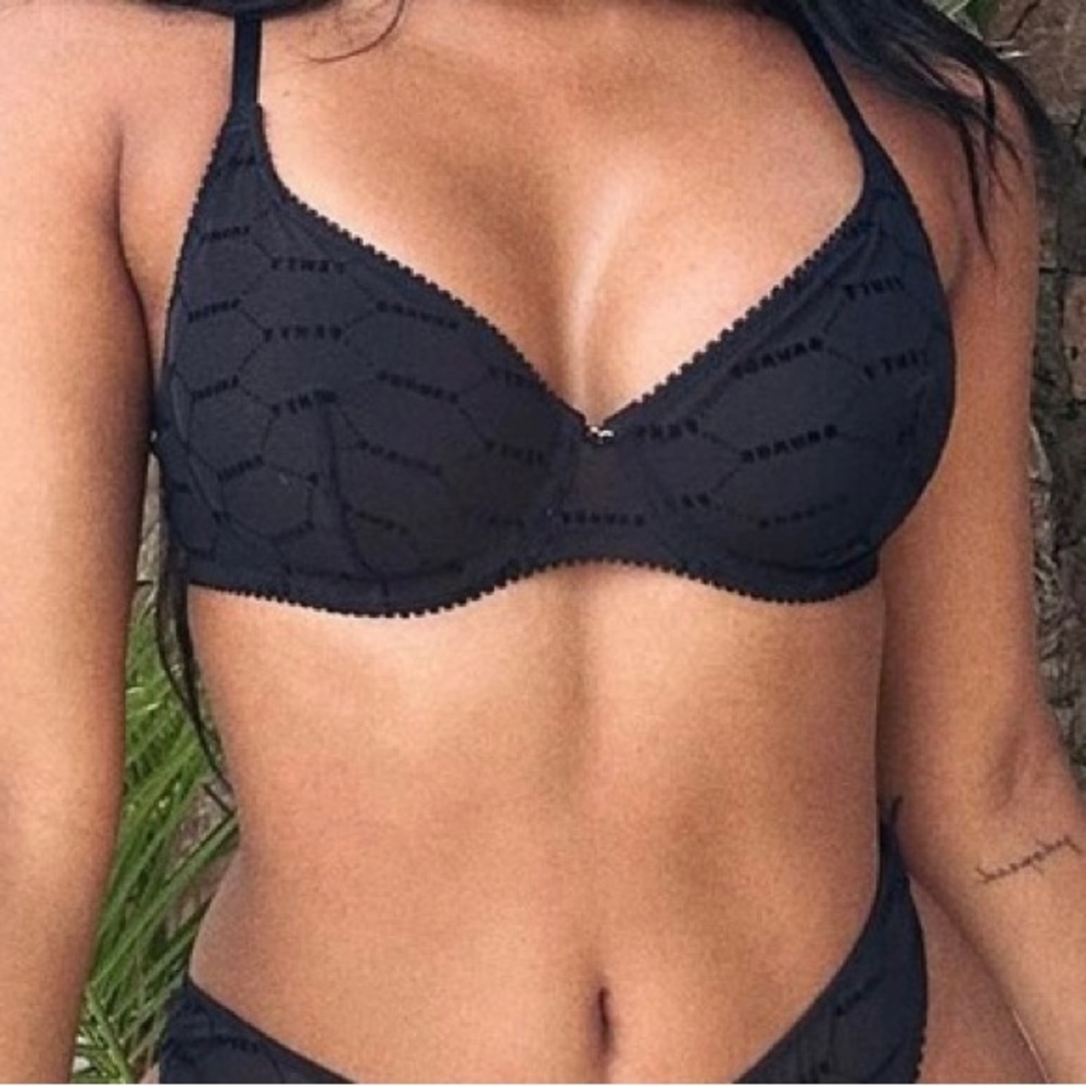 NWT Savage X Fenty Lingerie By Rihanna Women's Logo Unlined Bra Size 36D